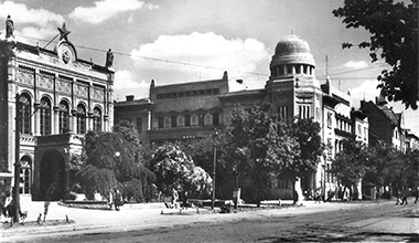 Történelem napról napra -  Debrecen 1956 - október 23., kedd, Budapest és a nagyvilág - október 23.